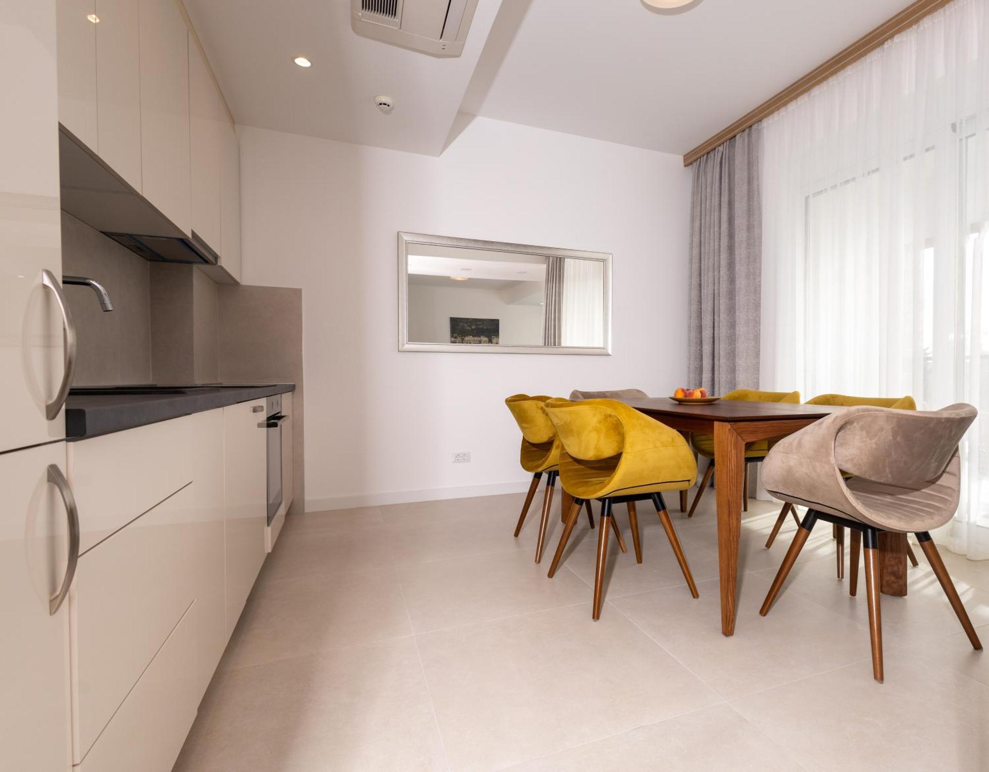 Panorama Bay Luxury Apartments كوتور المظهر الخارجي الصورة